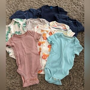 Bundle Baby 0-3month Onesies